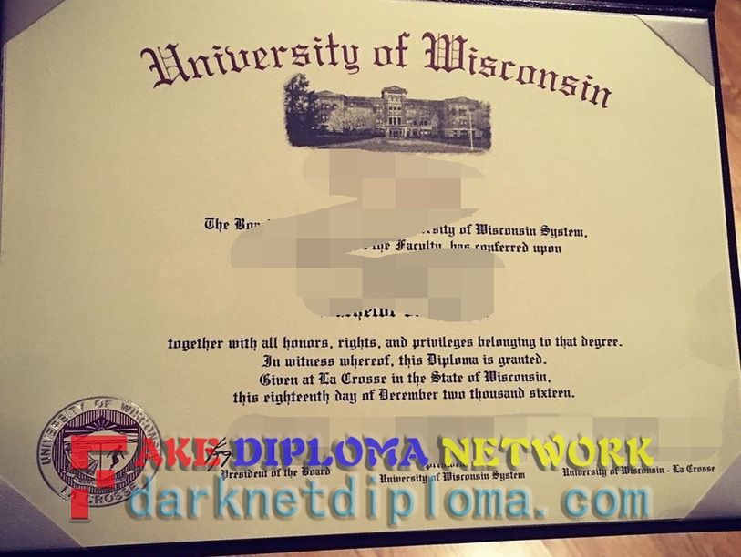 How to Create a Fake University of Wisconsin La Crosse Diploma